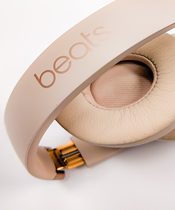 Wireless Headphones - Image 2